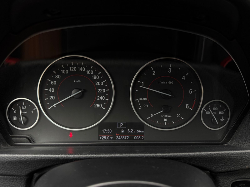 BMW 320 d Aut. F30 Limousine Shadow Line — photo 15