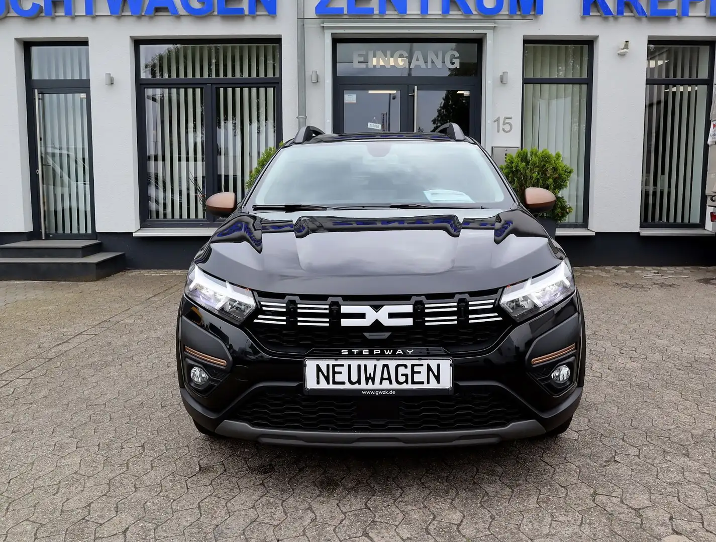 Dacia Sandero Stepway Extreme LPG/Schiebedach/Navi/SHZ Schwarz - 2
