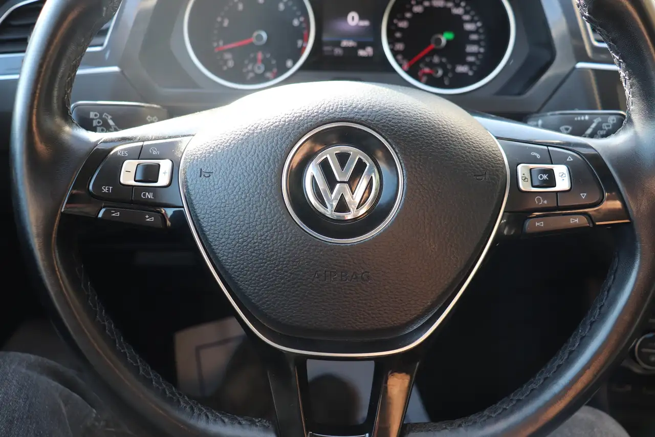 Volkswagen Tiguan снимка Volkswagen Tiguan