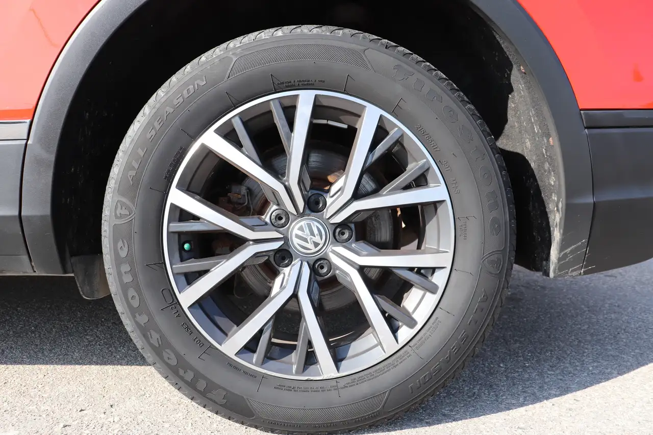 Volkswagen Tiguan снимка Volkswagen Tiguan