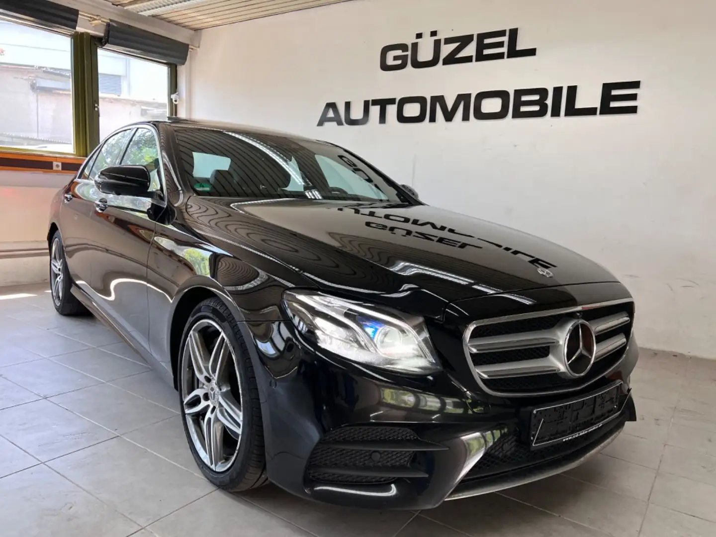 Mercedes-Benz E 350 d AMG LINE/LED/SHD/360KAM/SPUR/DISTR/TOT/ Schwarz - 1