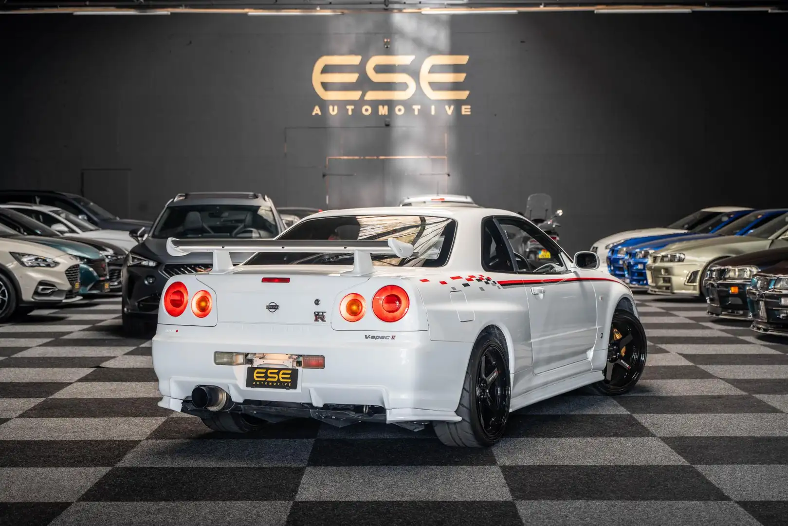 Nissan Skyline R34 GTR V-spec II QM1 White Wit - 2