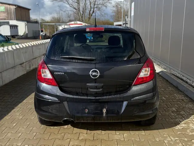Opel Corsa view 12