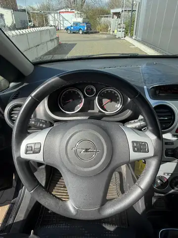 Opel Corsa view 5