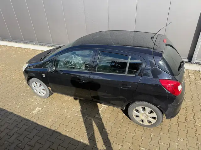 Opel Corsa view 6
