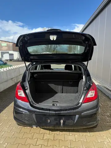 Opel Corsa view 11
