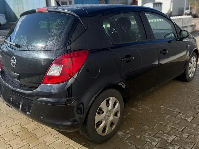 Opel Corsa view 10
