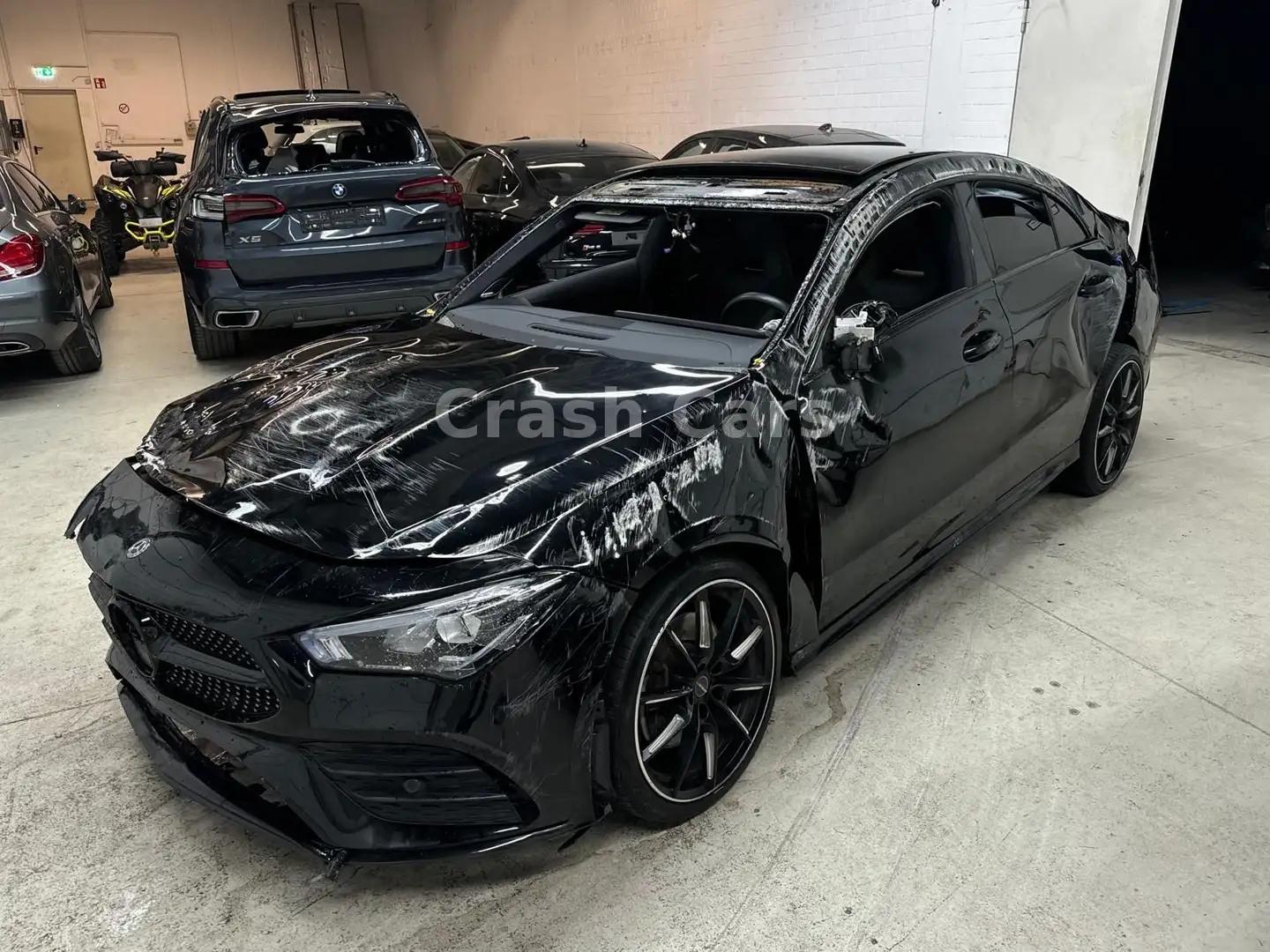 Mercedes-Benz CLA 200 d AMG-Line*LED*Pano*360°*Burmester*DAB* Negro - 2