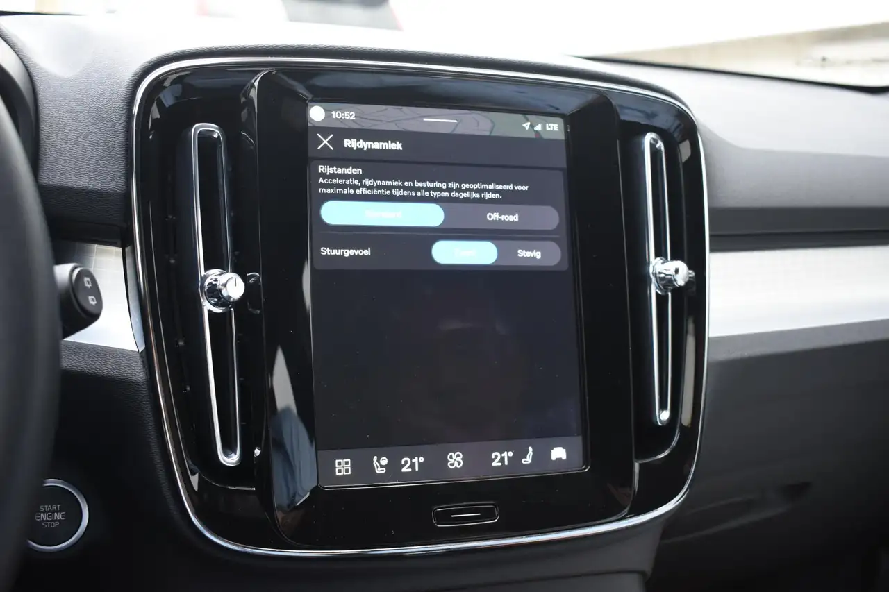 Volvo XC40 B3 177PK Automaat Plus Black Edition / Cruise cont, миниатюра 17