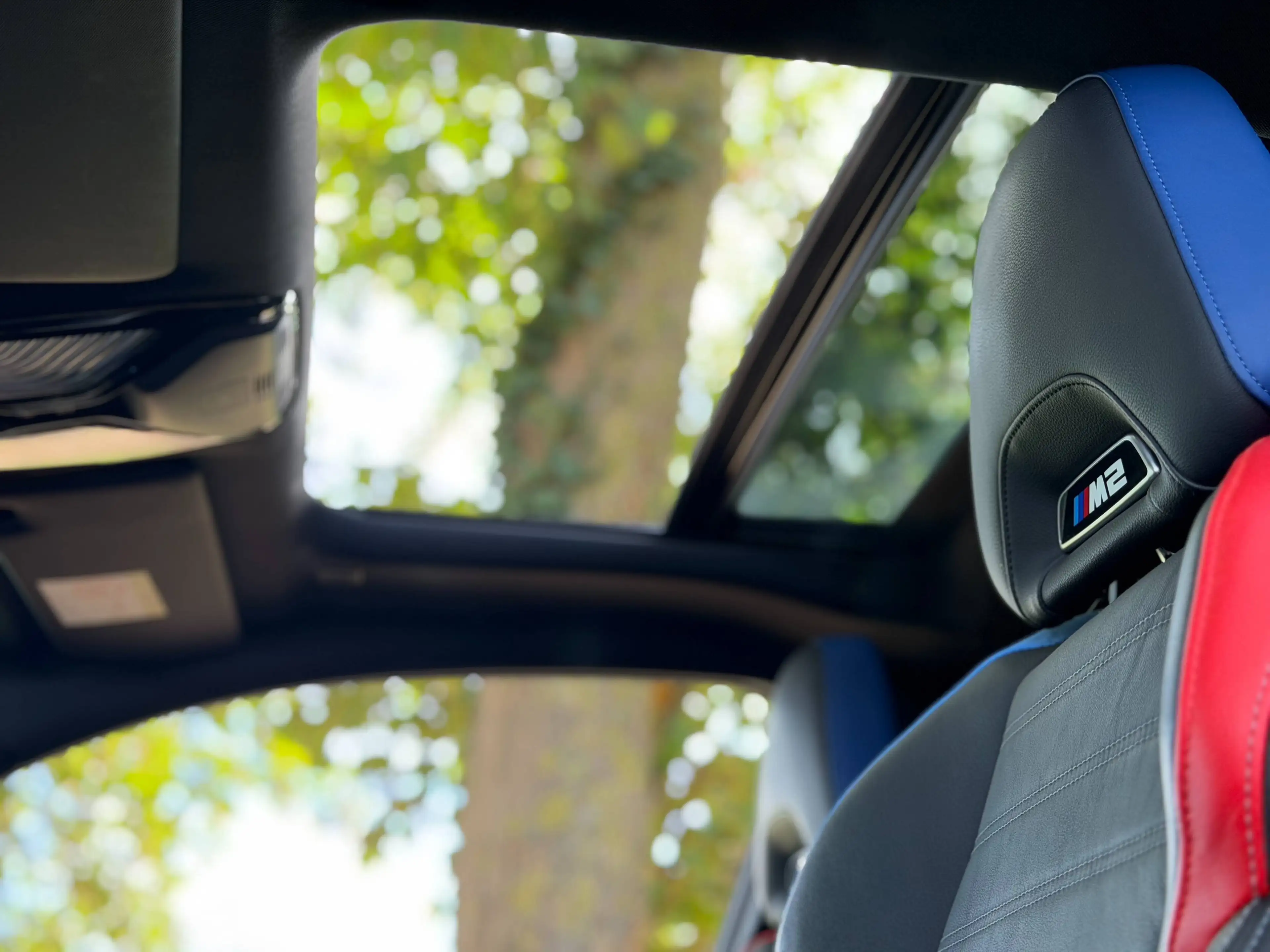 BMW M2 DKG 460cv - Toit ouvrant - Carbone - Harman — photo 15