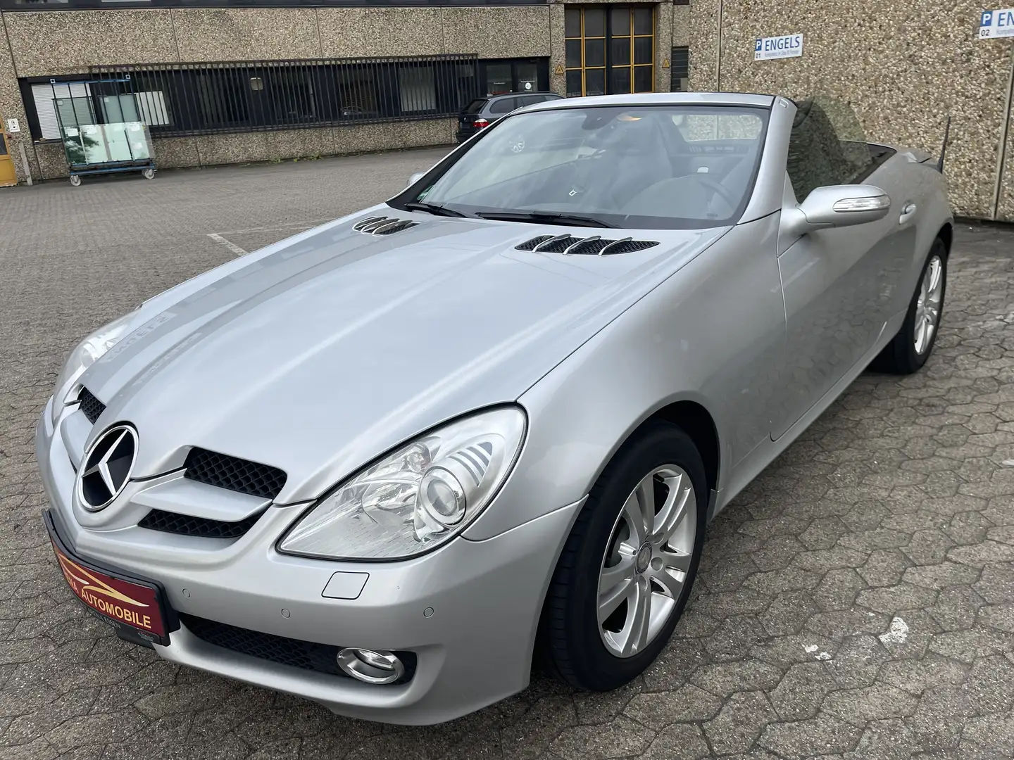 Mercedes-Benz SLK 280 V6 7G-Tronic Leder Silber Xenon Navi Leder Top Grau - 1