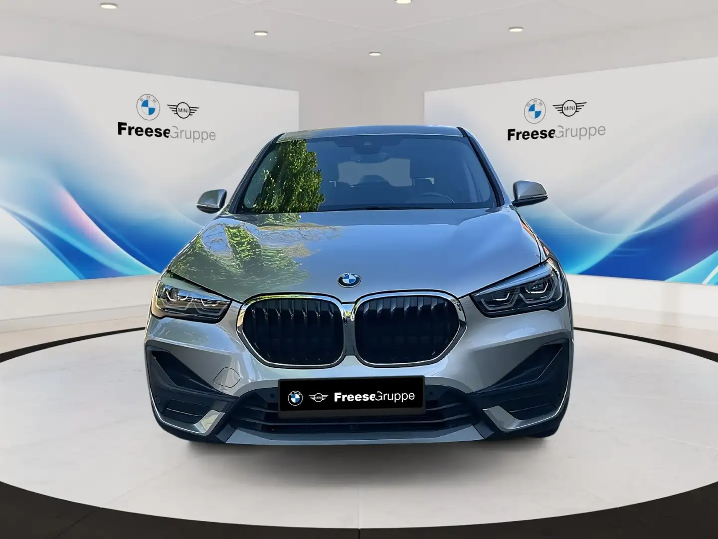 BMW X1 xDrive18d Advantage DAB LED Pano.Dach RFK Nero - 2