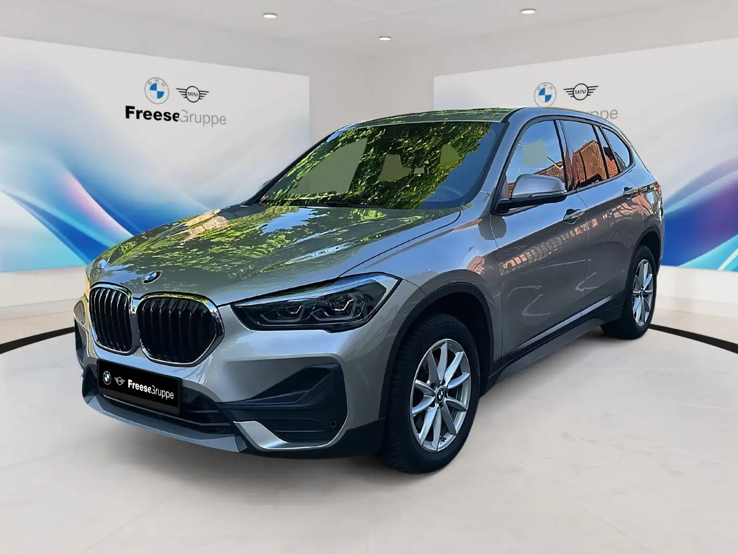 BMW X1 xDrive18d Advantage DAB LED Pano.Dach RFK Nero - 1