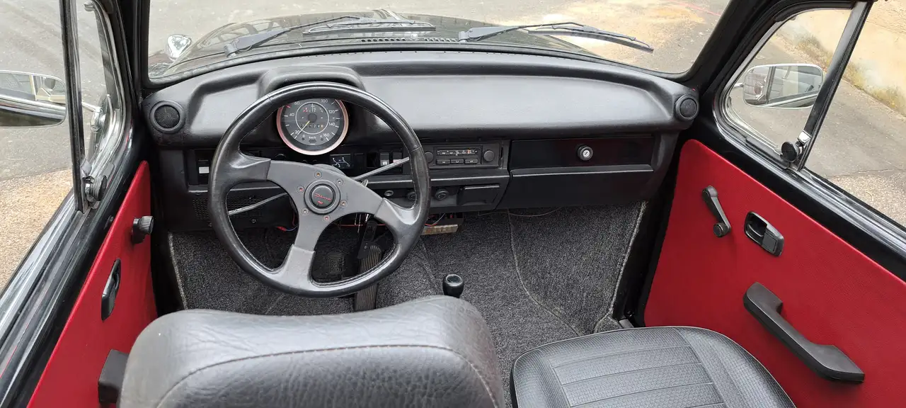 Volkswagen Käfer 1303 - Oldtimer, foto 3