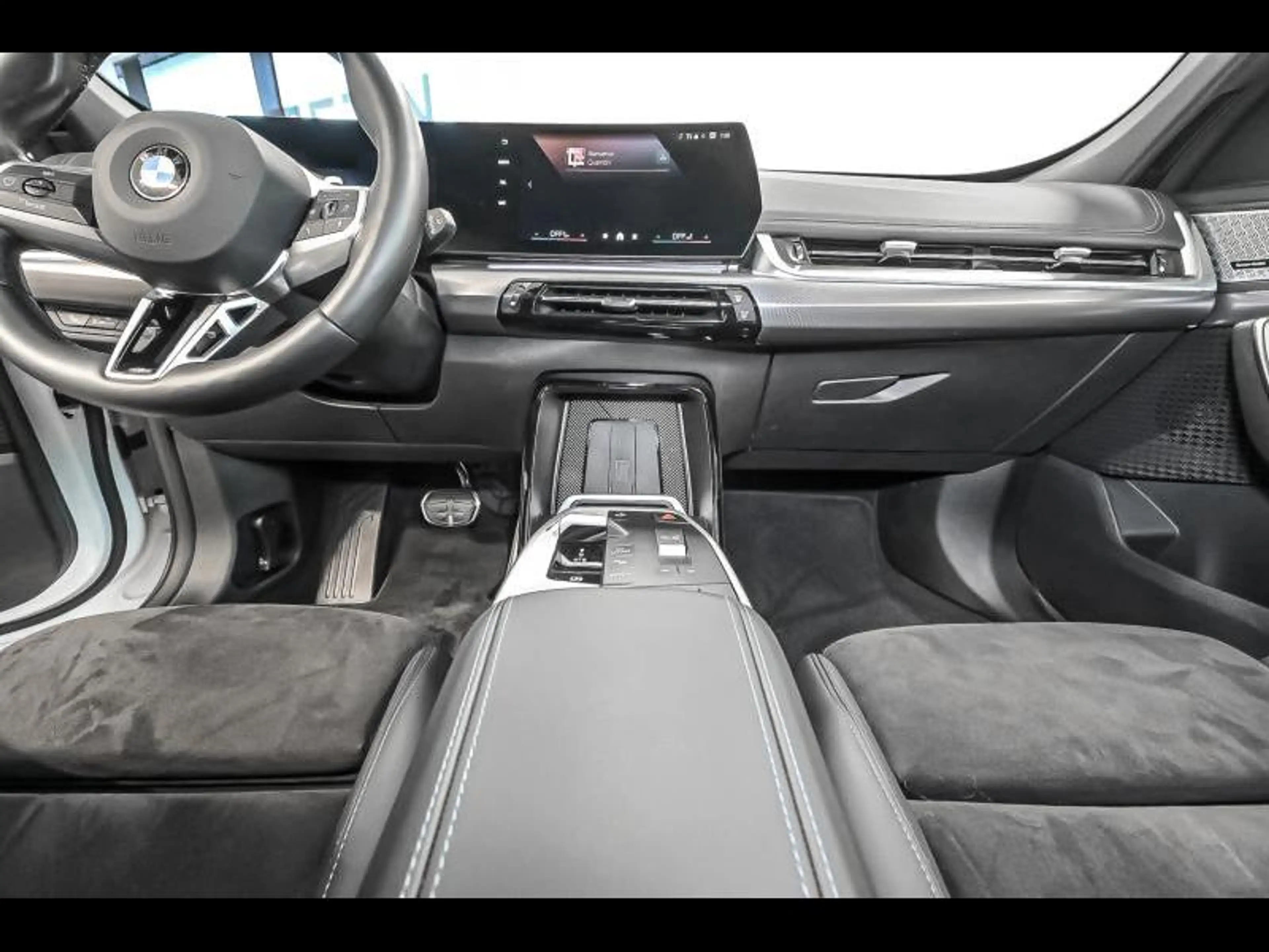 BMW X1 xDrive23i - M Pack PRO — photo 7