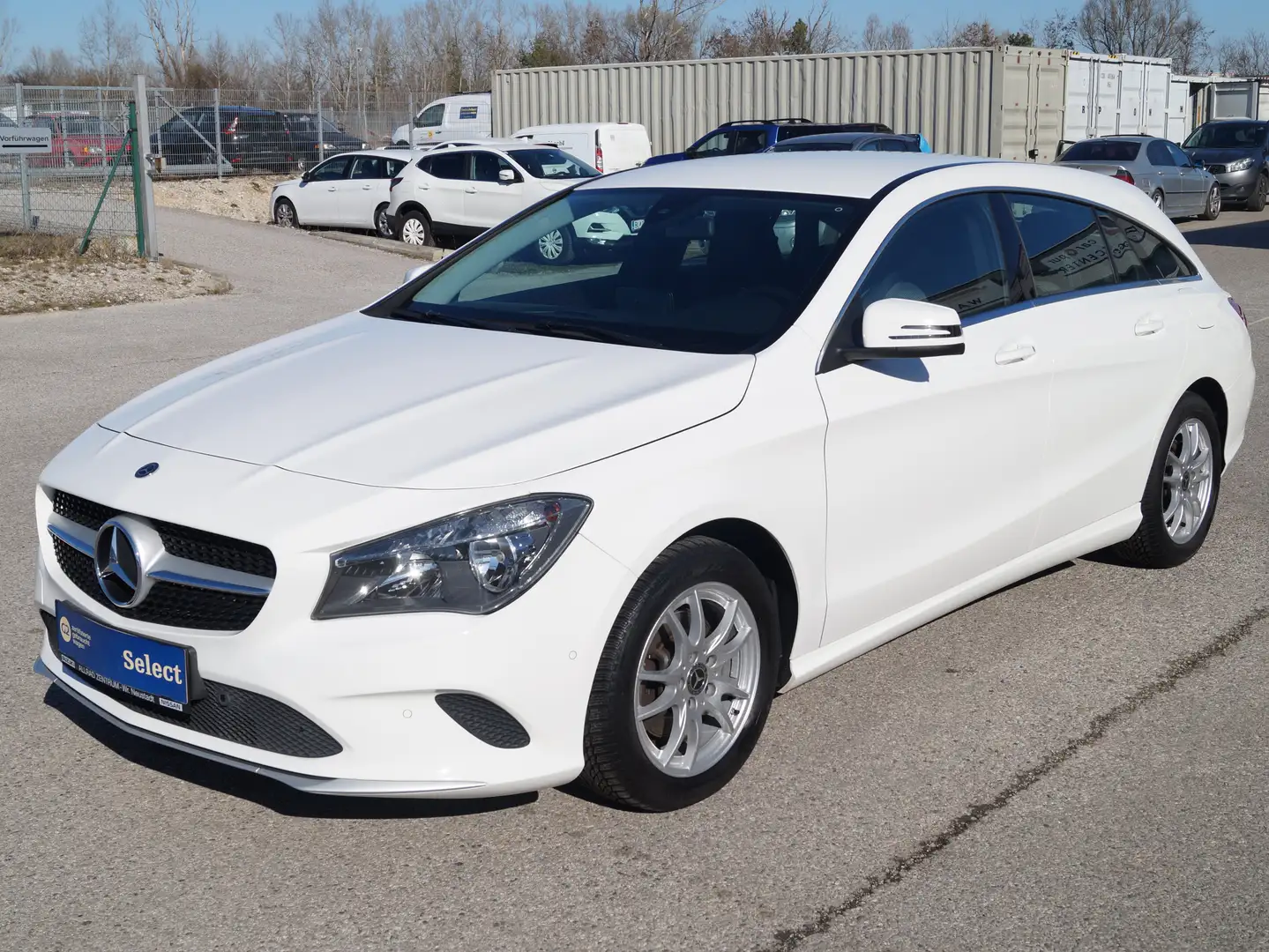 Mercedes-Benz CLA 180 CLA 180 d (117.912) Blanc - 1