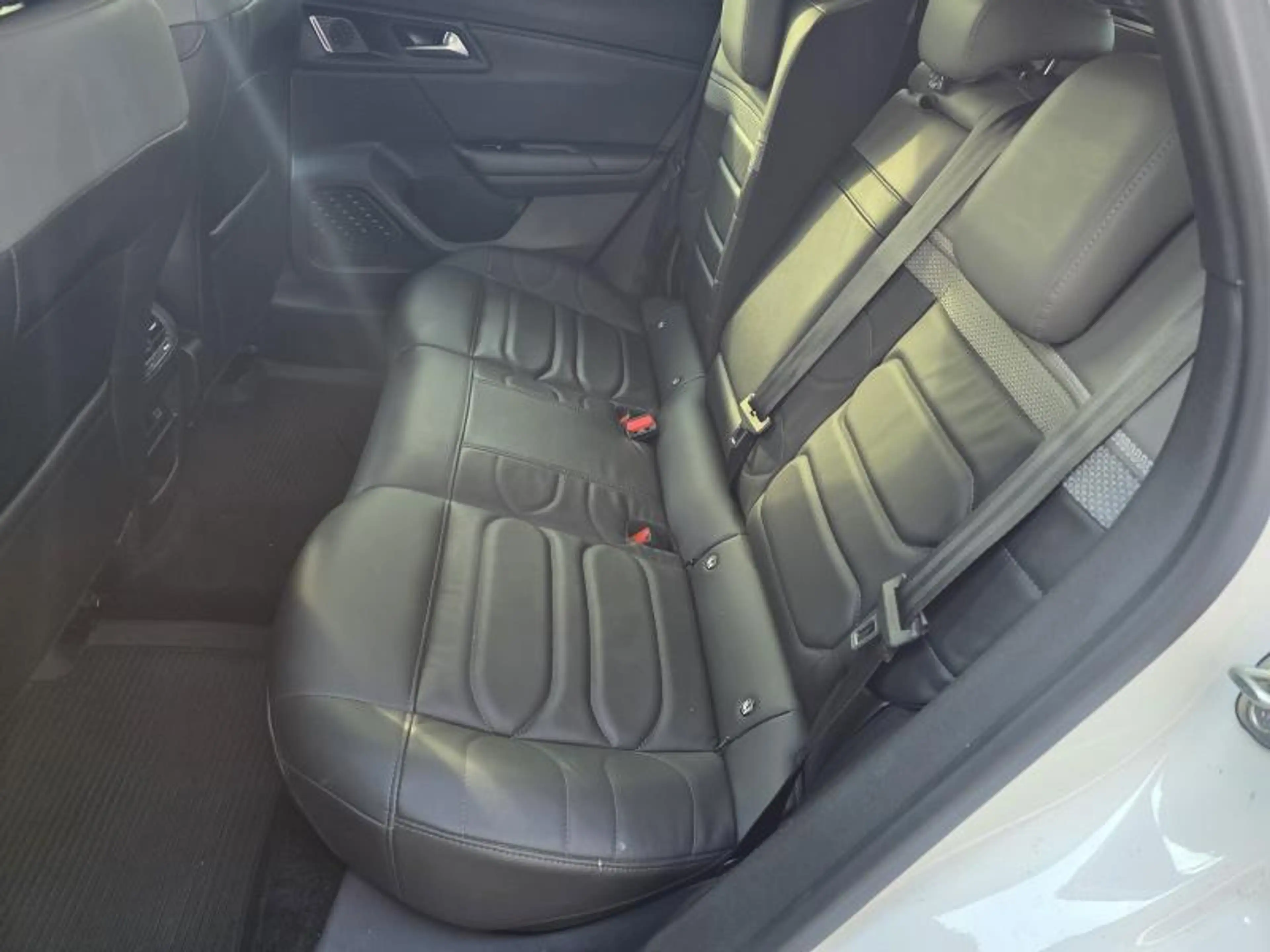 Citroen C5 X SHINE — photo 12