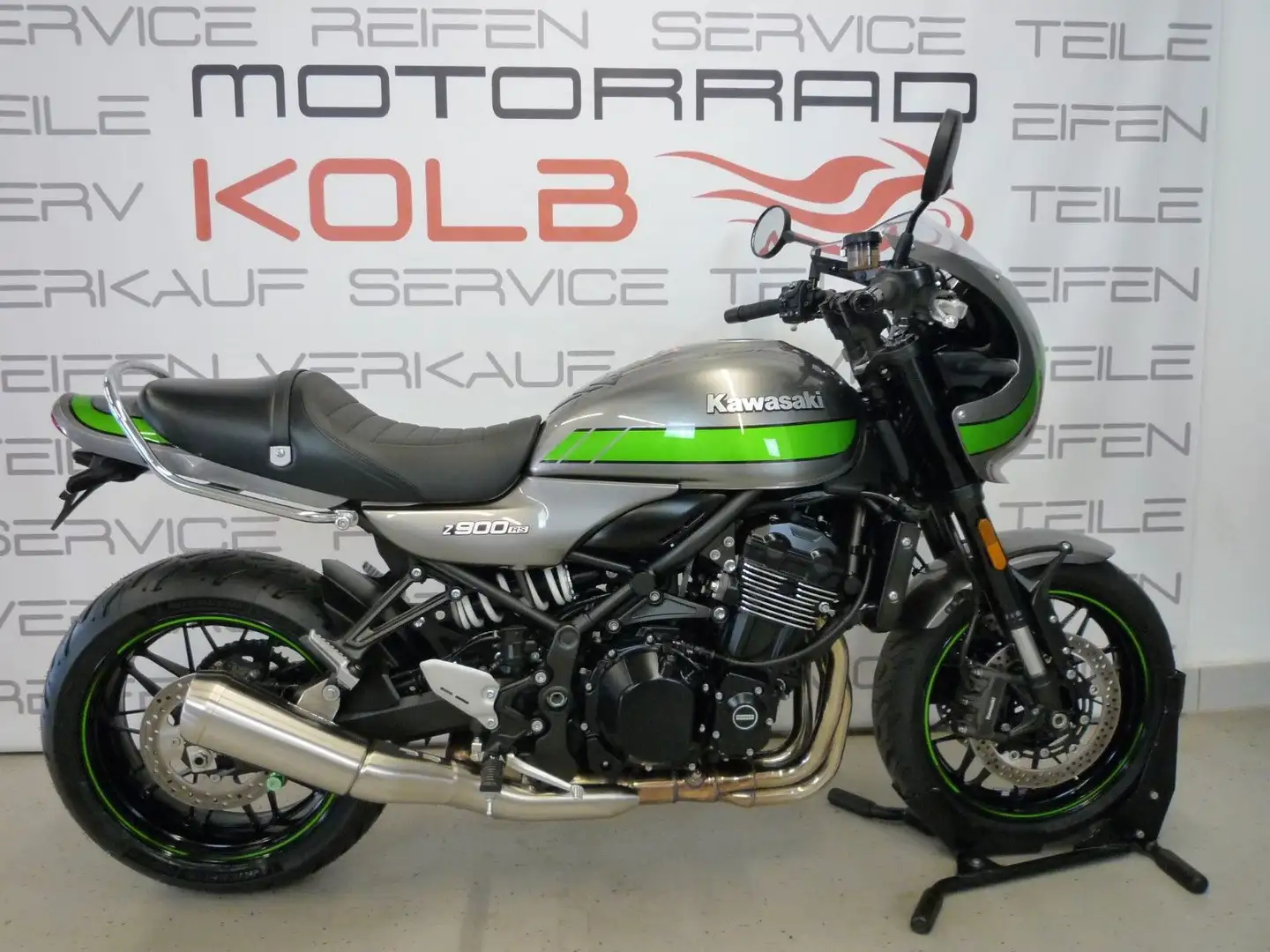 Kawasaki Z900RS Gris - 1