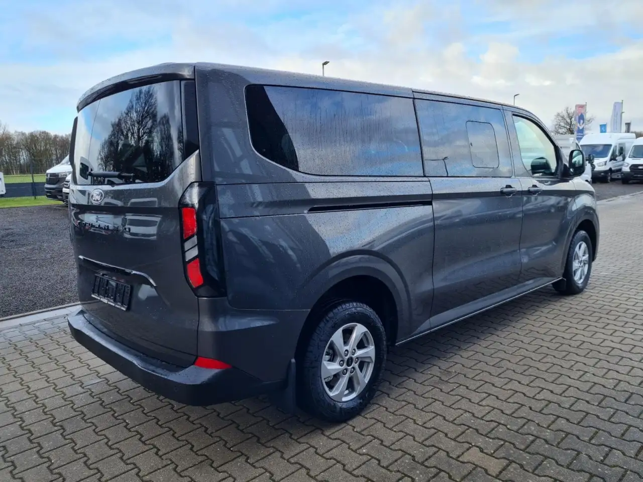 Ford Tourneo Custom 320 AG Family 8-Sitze LED KAMERA Klima 4