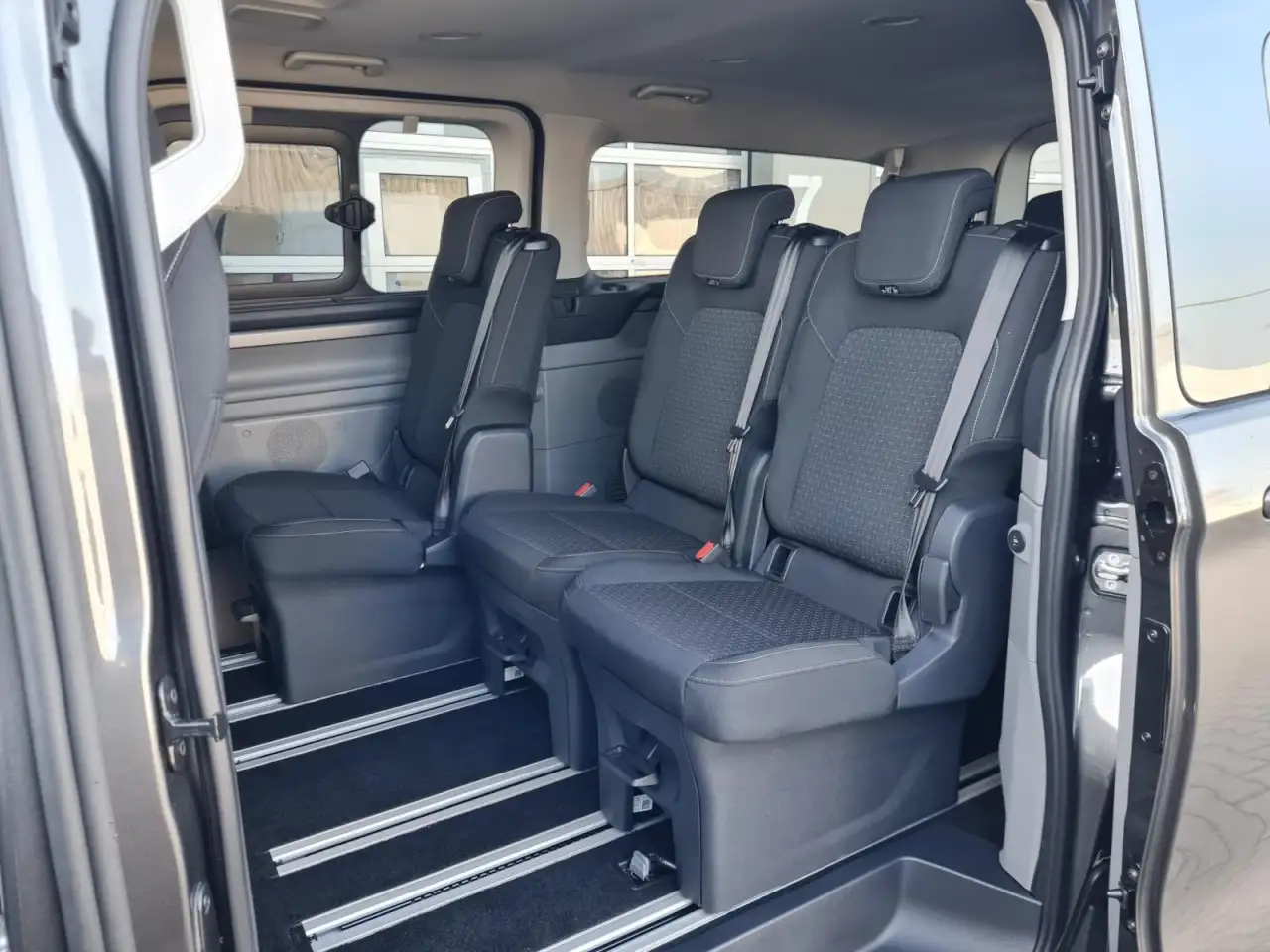 Ford Tourneo Custom 320 AG Family 8-Sitze LED KAMERA Klima 15