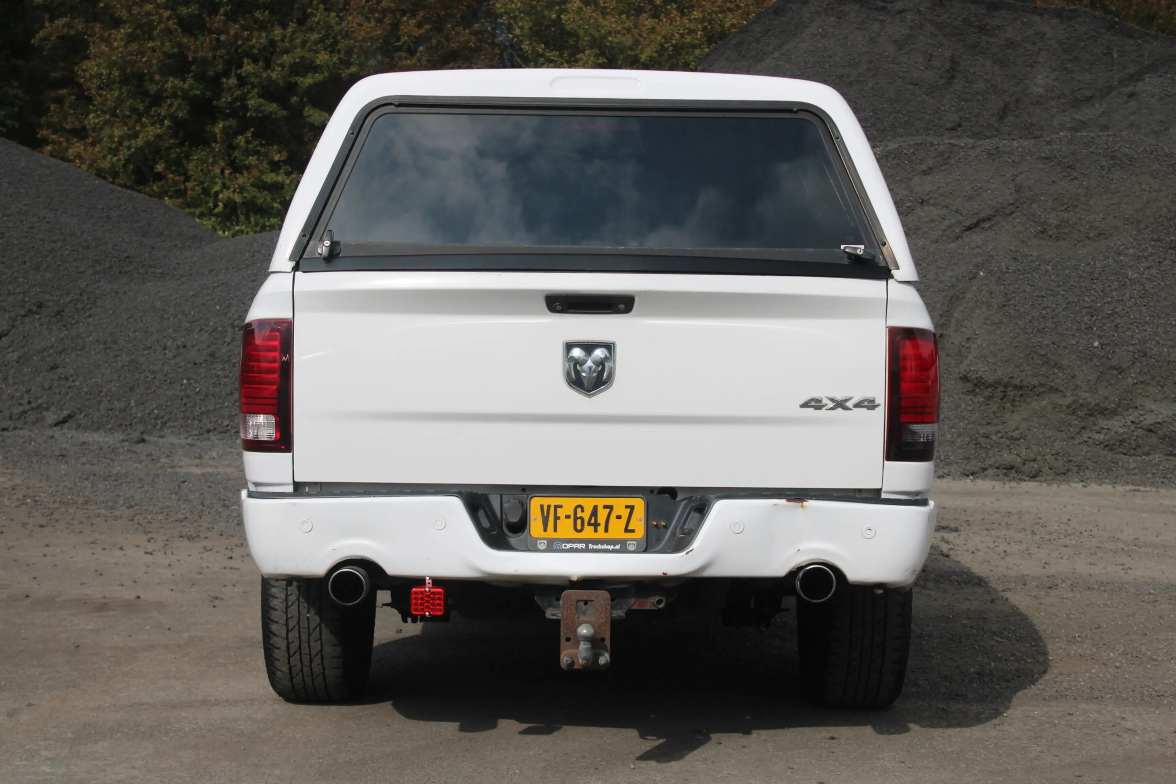 Dodge RAM 1500 5.7 V8 4x4 Quad Cab 6'4 — photo 8