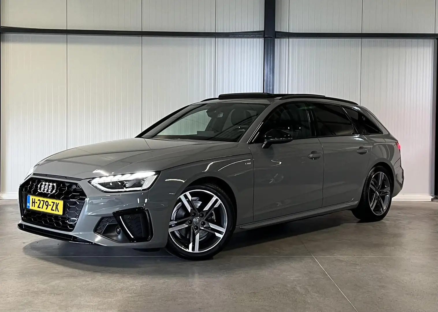 Audi A4 Avant 40 TFSI 3x S-line Pano Virtual Trekhaak Blac Gris - 1