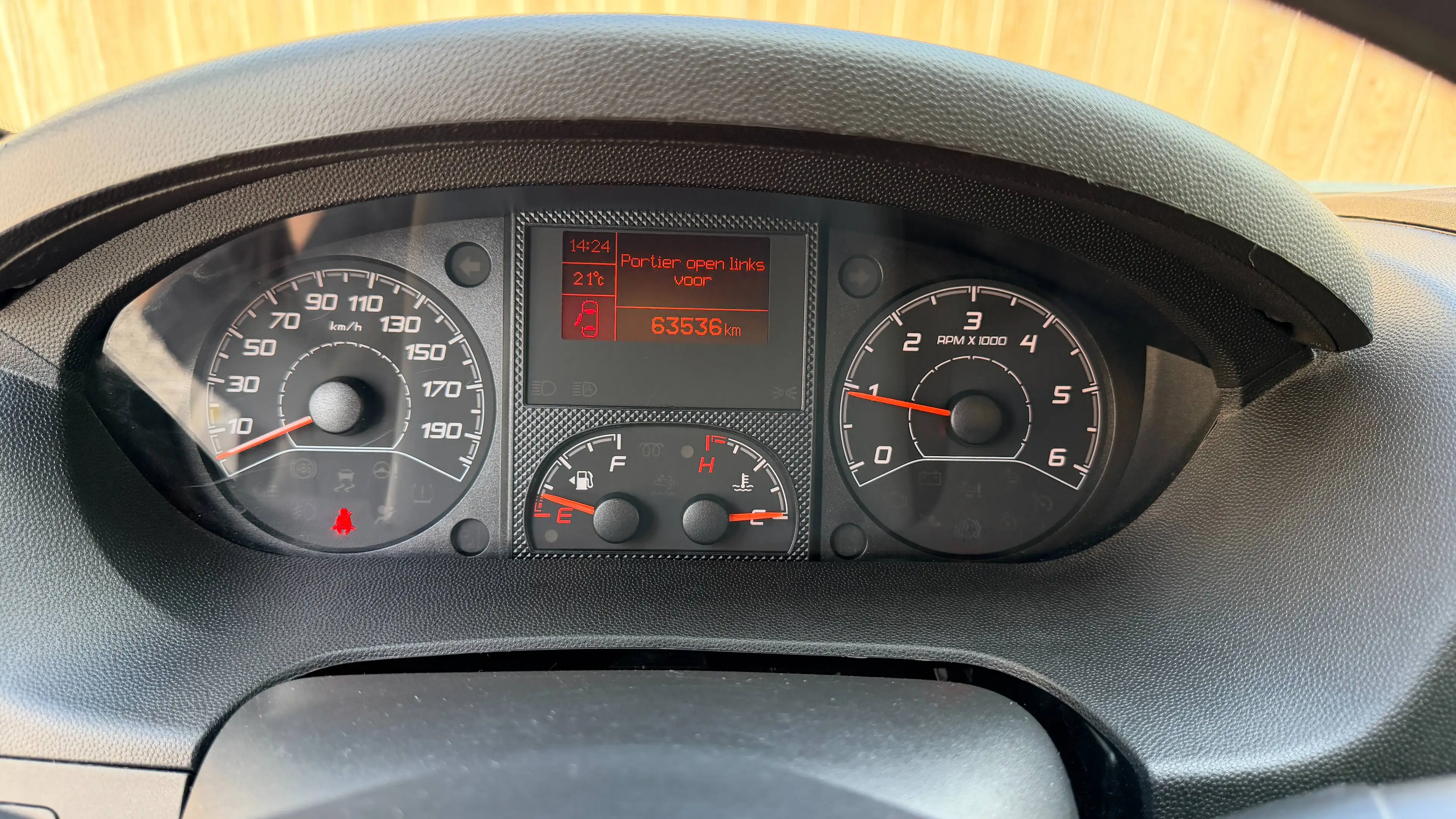 Peugeot Boxer 2.2 BlueHDi L3H2 S/S (EU6.4) — photo 11