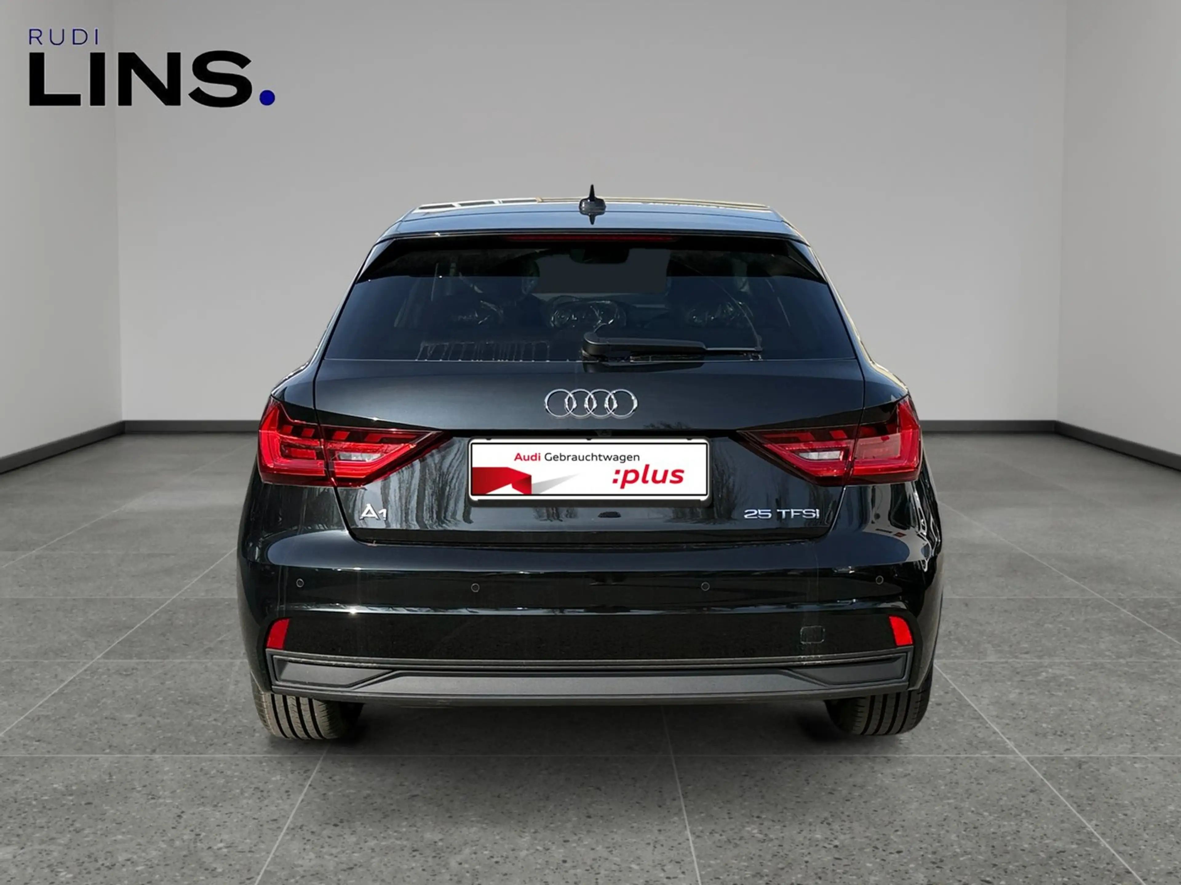 Audi A1 25 TFSI intense — photo 5