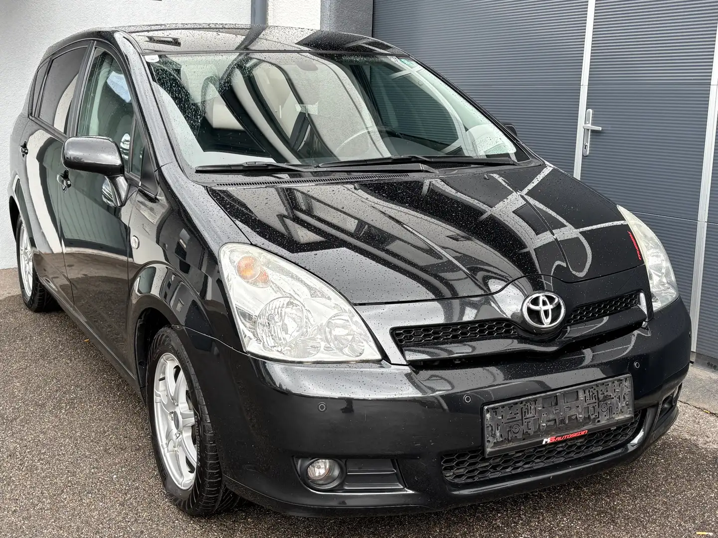 Toyota Corolla Verso 2.2 D-4D Noir - 1