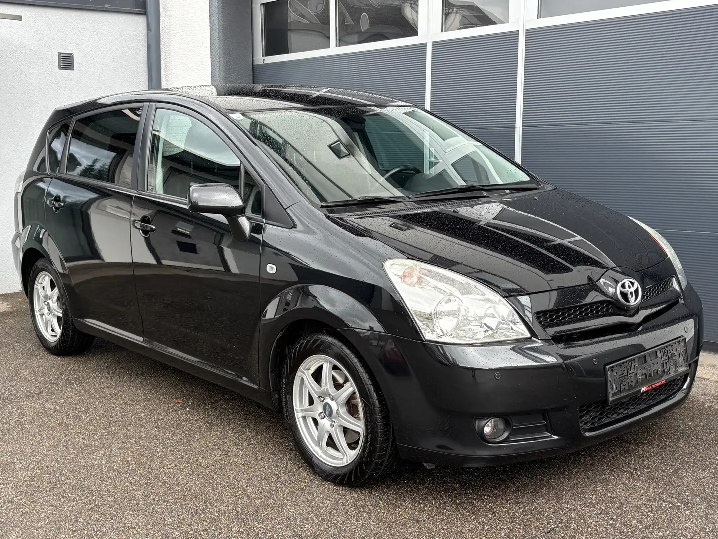 Toyota Corolla Verso 2.2 D-4D Noir - 2