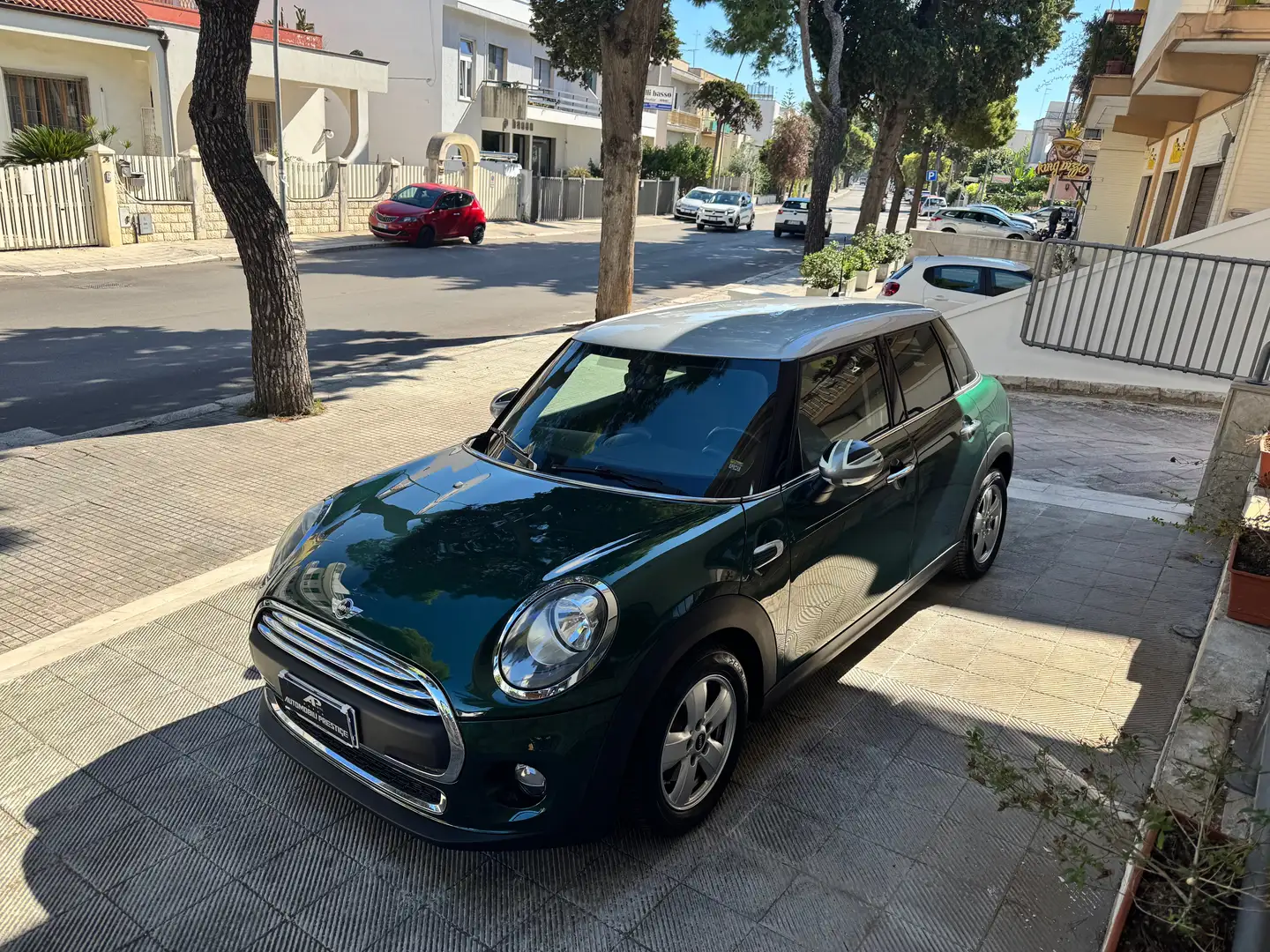 MINI One D Mini IV F55-F56 2014 1.5 Business 5p Verde - 2