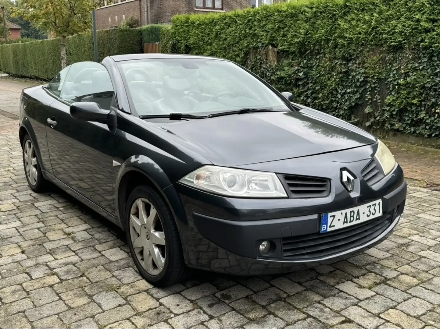 Renault Megane Mégane II CC 1.6 16V Sport Dynamique cabriolet Gris - 2
