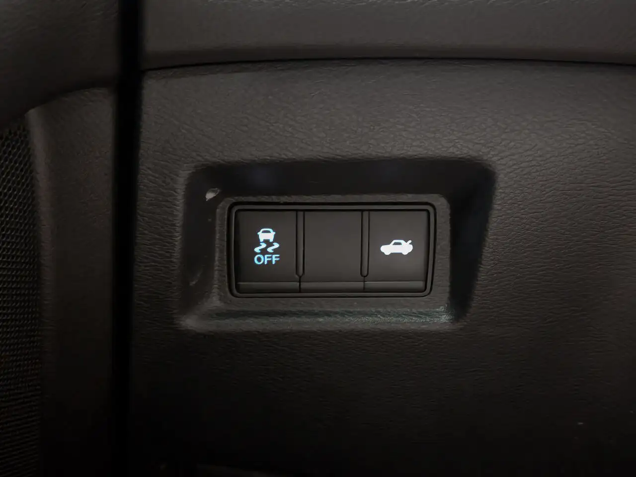 Infiniti Q50 снимка Infiniti Q50
