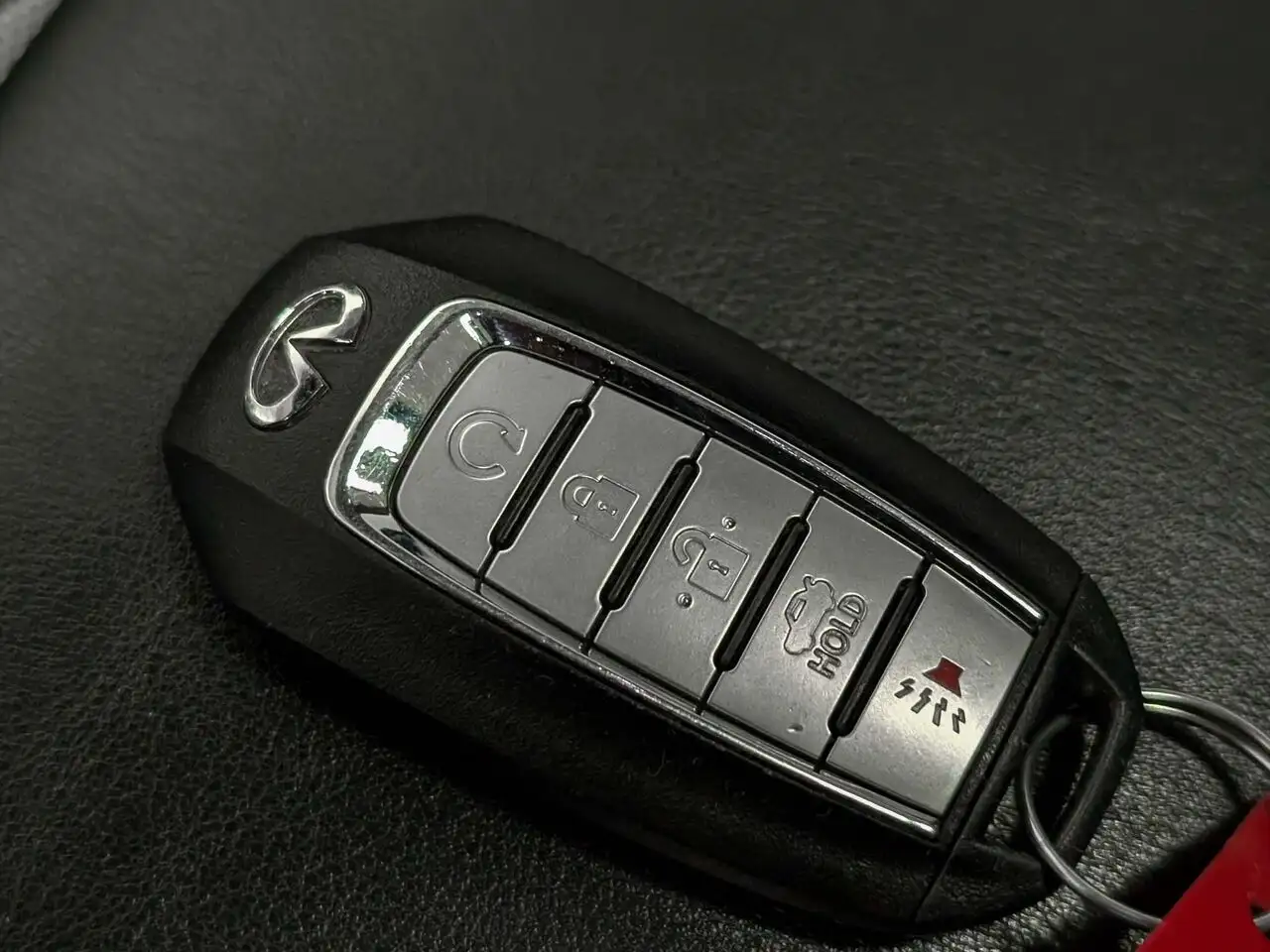 Infiniti Q50 снимка Infiniti Q50