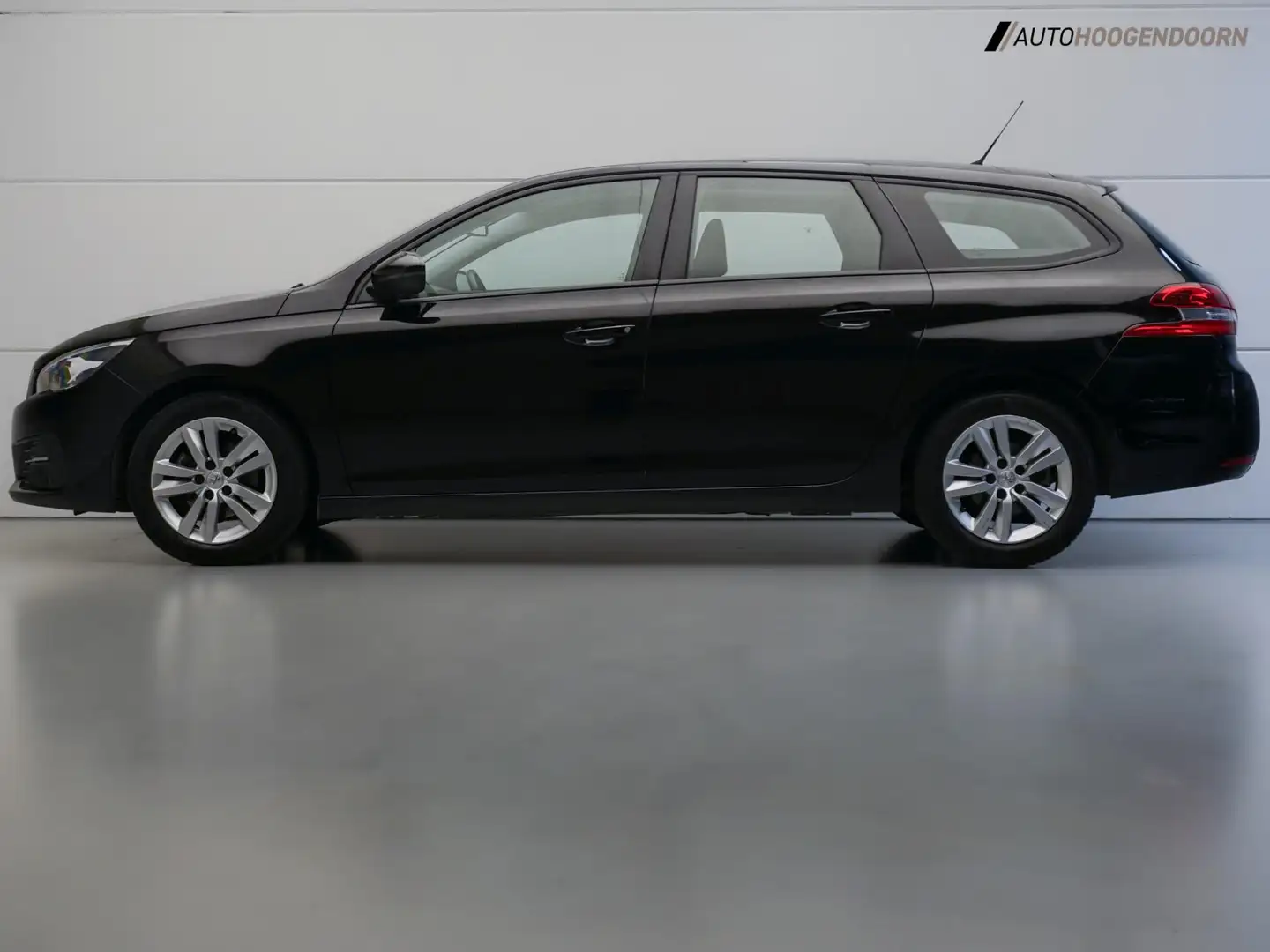 Peugeot 308 1.2 PureTech (AUTOMAAT,APPLE CARPLAY,LED,CLIMATE,C Zwart - 2