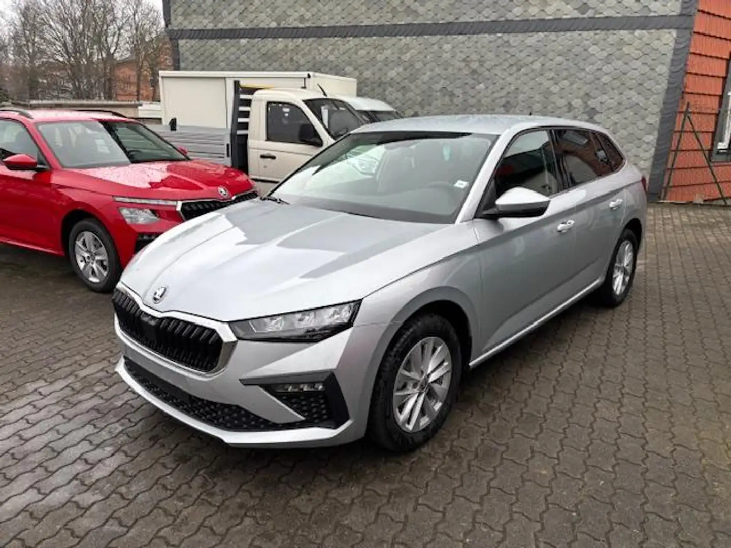 Skoda Scala 1.5 TSI DSG Selection+FRONTSCHEIBENHEIZUNG Silber - 2