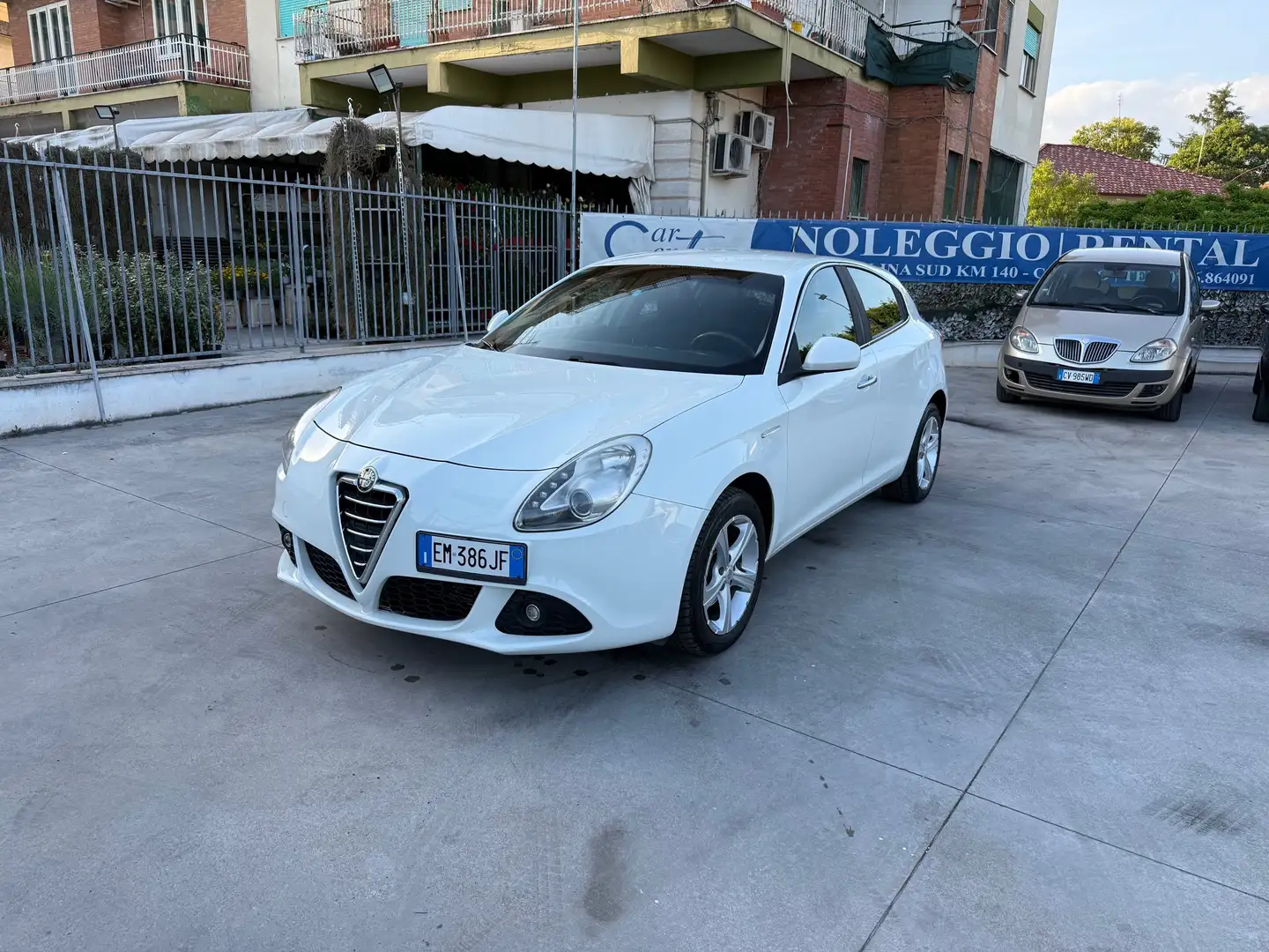 Alfa Romeo Giulietta Giulietta III 2010 1.6 jtdm(2) Progression c/CL Bianco - 1