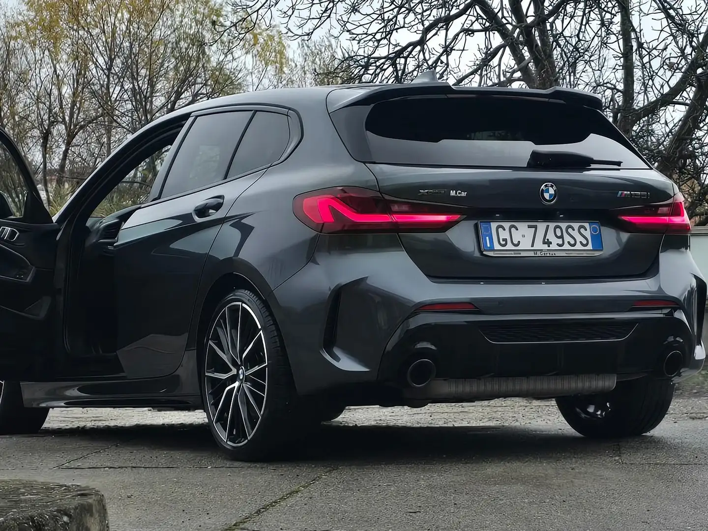 BMW 135 M 135i xdrive auto Grau - 1