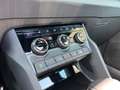 Skoda Karoq Sportline 2.0 TDI DSG 4x4 PANO AHK 5J GAR Grijs - thumbnail 22