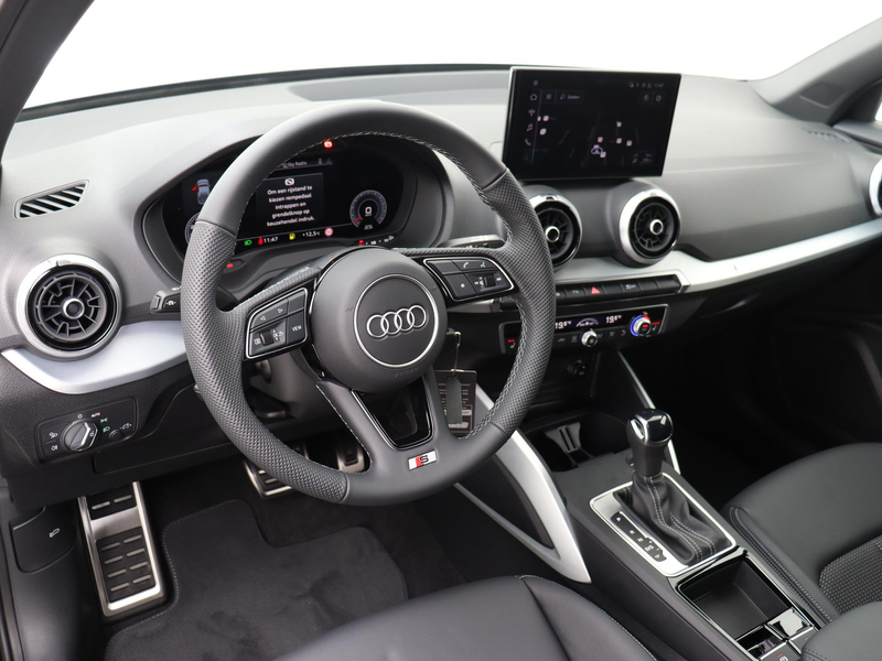 Audi Q2 S edition 35 TFSI 110 kW / 150 PK — photo 2