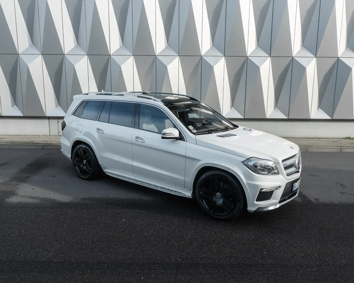 Mercedes-Benz GL 350 4M 63 AMG LookNachtsichtdesignoB&OAHK*TÜV NEU Weiß - 1