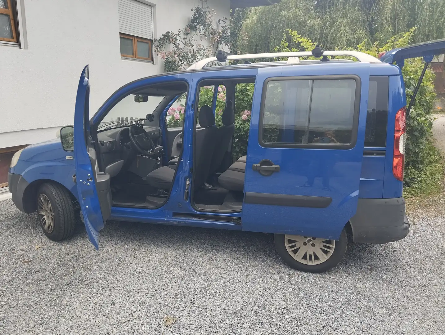 Fiat Doblo 1.4 Blau - 1