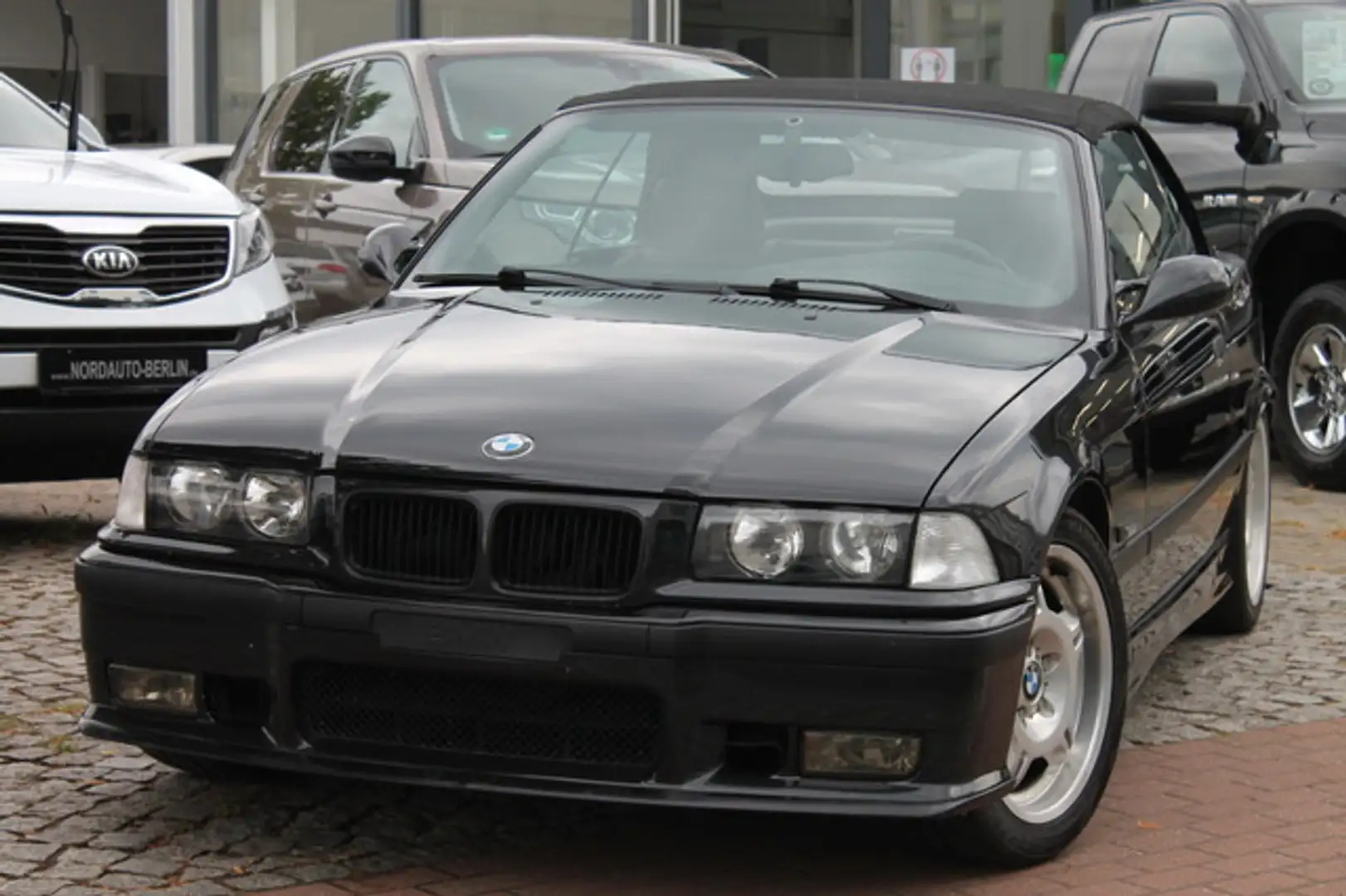BMW M3 Cabrio Schwarz - 1