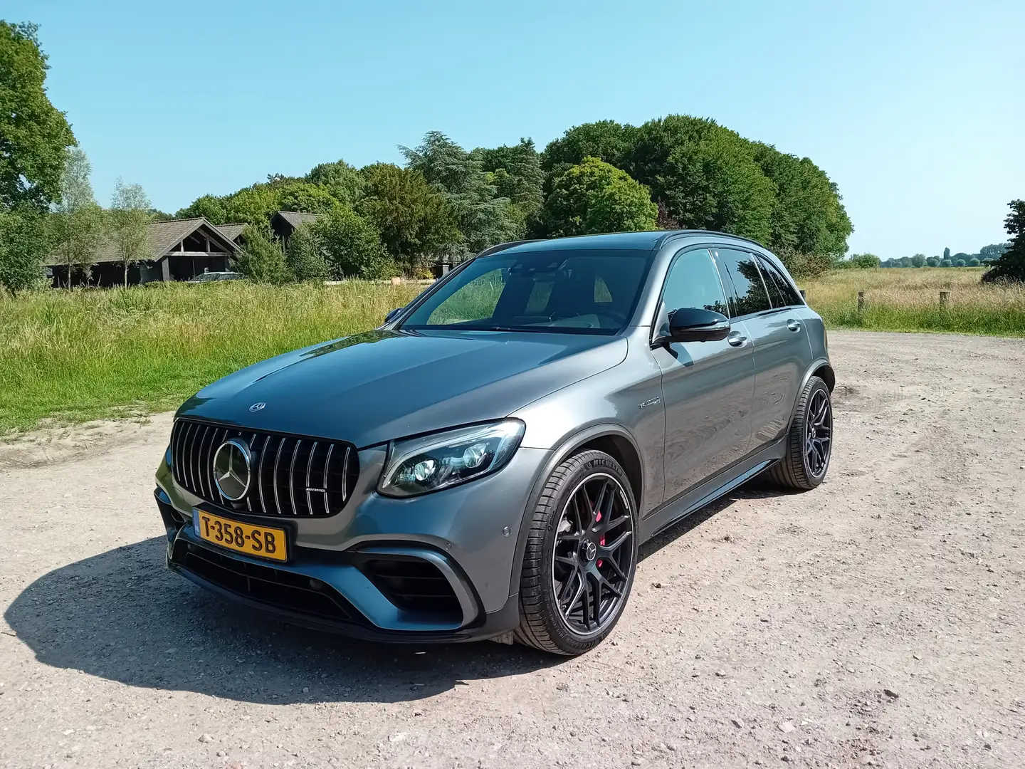 Mercedes-Benz GLC 63 AMG S 4MATIC+ KUIPSTOELEN, PANODAK, SENSOR ACHTERKLEP Grijs - 1