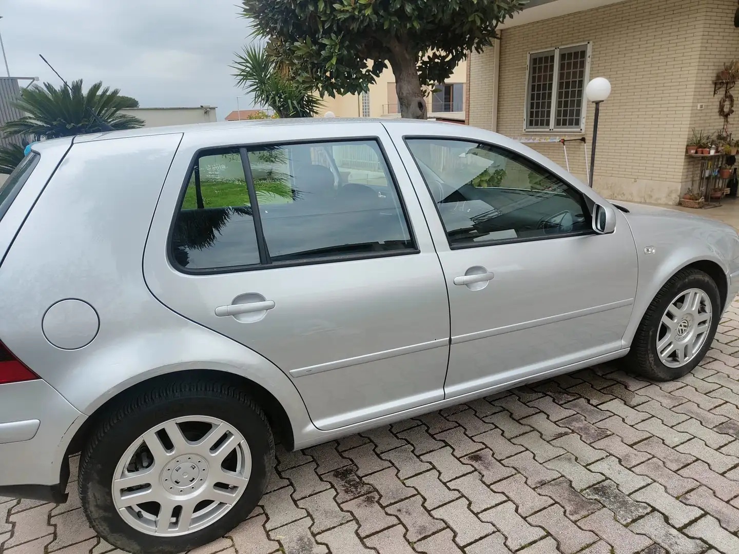 Volkswagen Golf Golf IV 2002 5p 1.6 77kw Grigio - 2