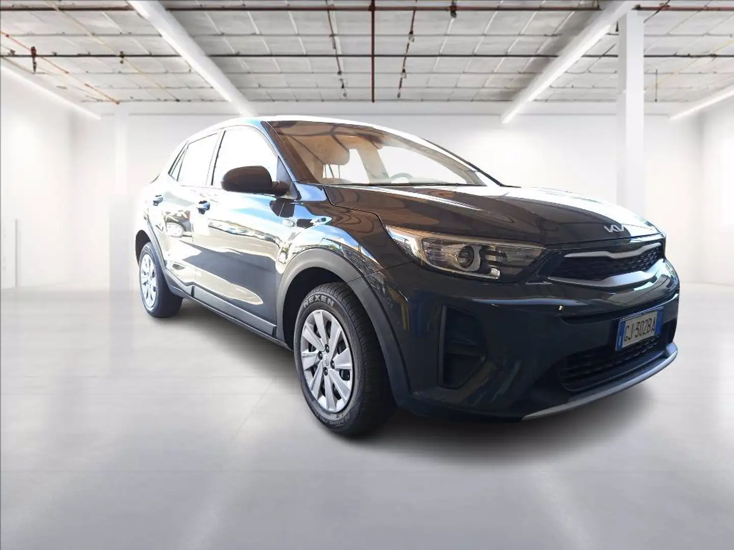 Kia Stonic 1.2 dpi Urban 84cv Gris - 1