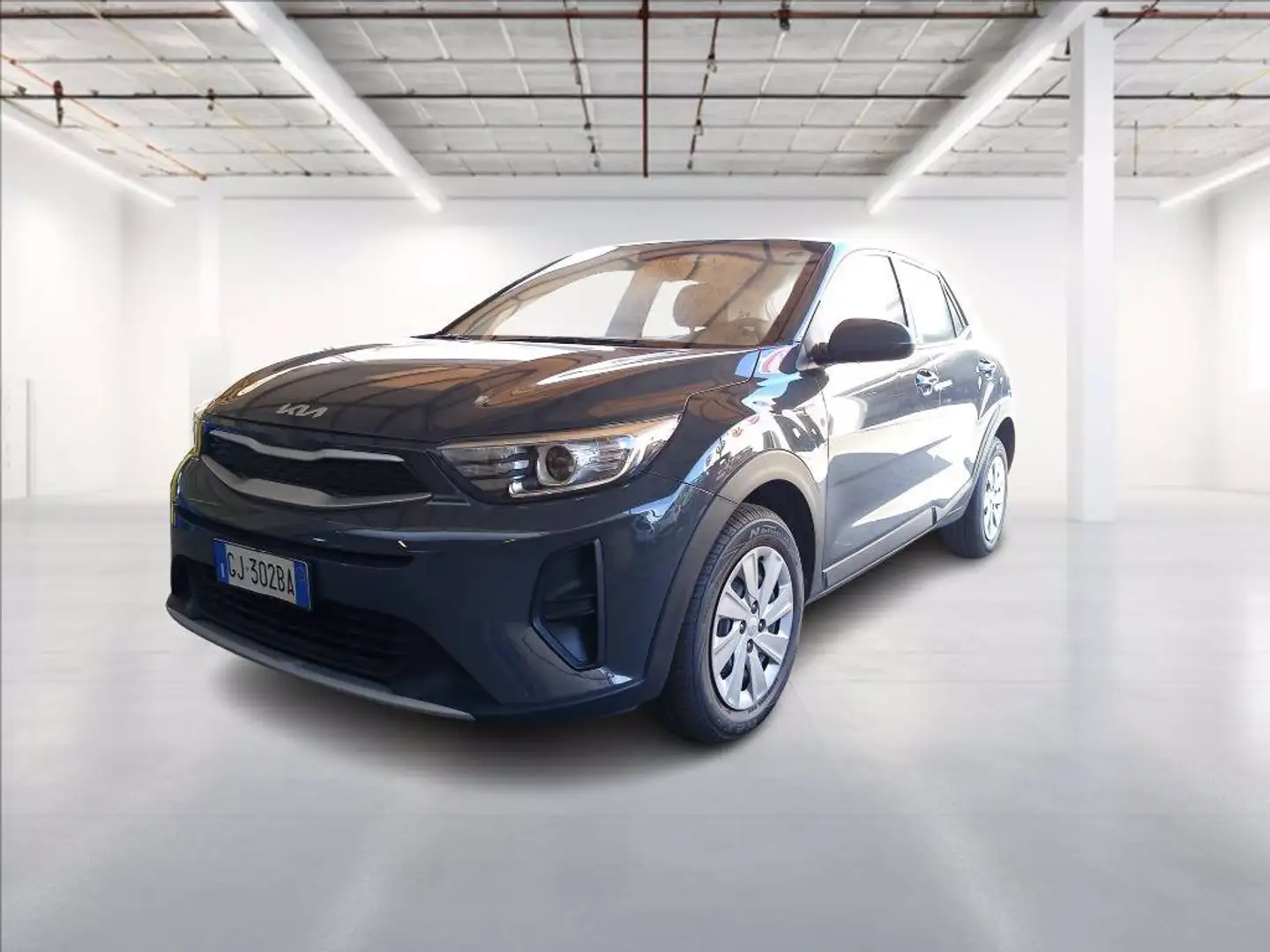 Kia Stonic 1.2 dpi Urban 84cv Gris - 2