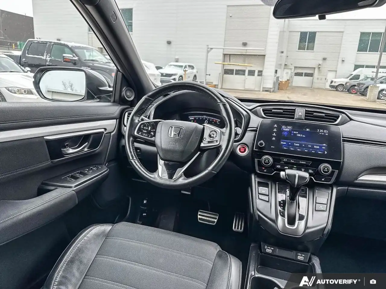Honda CR-V снимка Honda CR-V