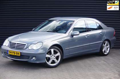 Mercedes-Benz C 180 K. Avantgarde | Trekhaak | Cruise | Youngtimer |