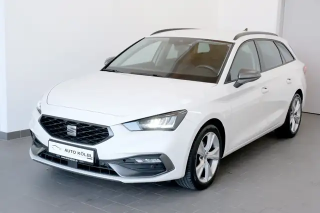 SEAT Leon Sportstourer 1.5 eTSI FR Navi AHK /1. Hand